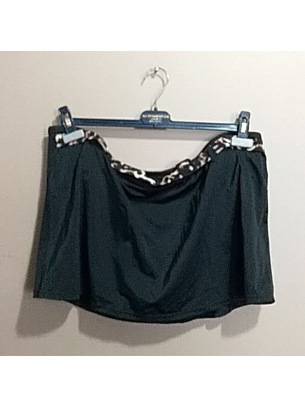 Jacqueline Smith swim skort size 18